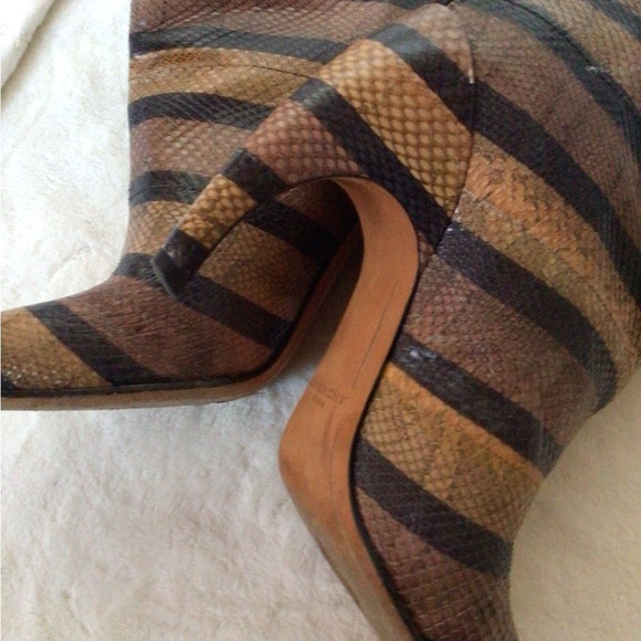 Givenchy Patch.Ayer’s boot, 38.5 - Picture 11 of 16